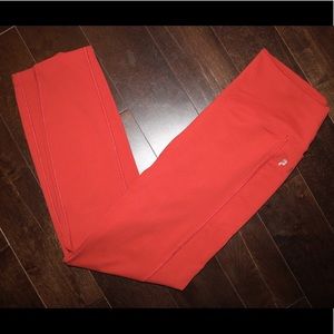 • VS Pink Ultimate V Pocket Legging